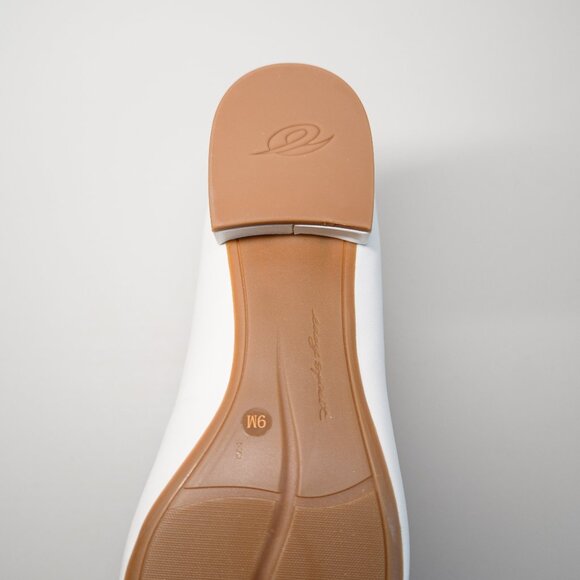 Easy Spirit Caldise Leather Low Heel Dress Shoes in White - Picture 15 of 15